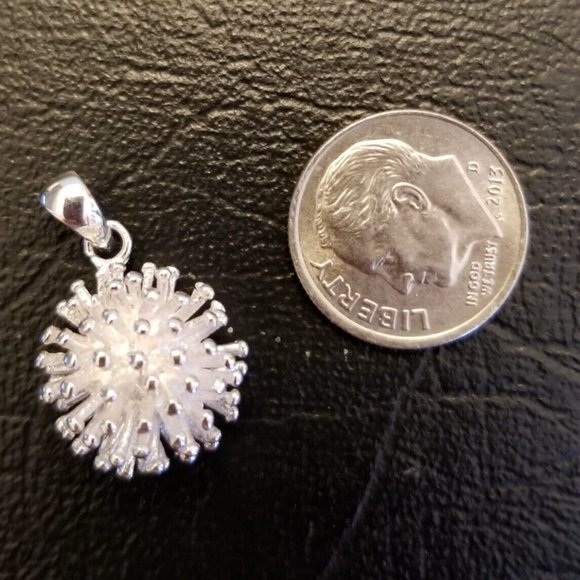 Solid 925 Sterling Silver Dainty Cluster Burst Pendant Handcrafted in Thailand - Picture 4 of 6